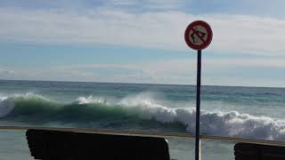 Great waves in Menton: