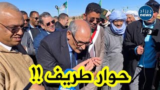 شــاهد هذا الحوار الطريف😅الذي دار بين والي ولاية أدرار وأحد التلاميذ !!