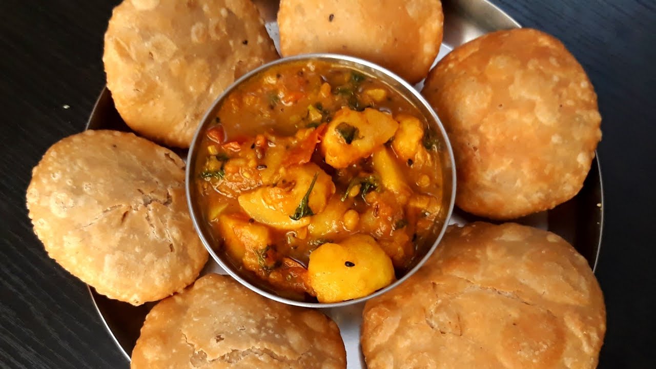 Khasta Kachori With Aloo Sabzi