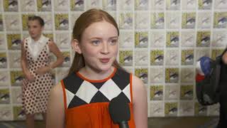 SDCC 2017 : Stranger Things S02 Itw Sadie Sink (official video)
