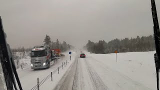 Atak zimy w Szwecji, kolejny dzień zmagań w trasie. Winter on the roads of Sweden. #vlog #winter