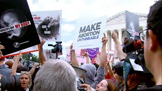 Supreme Court overturns Roe v. Wade, transforming abortion rights in US