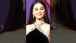 Selena Gomez Boyfriend Enter His Tongue Inside Her Bra  at 2024 Emmy Awards 15th September 2024