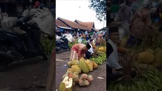 Pasar Pasrepan, pusat buah-buahan lokal di Pasuruan