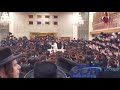 satmar rebbe dances with viznitz montreal rebbe at his einkel s wedding