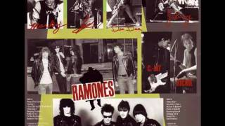 RAMONES - SMASH TO YOU