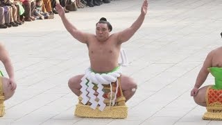 Sumo wrestlers in Japan welcome the new year with foot-stomping