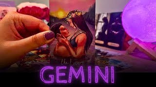 GEMINI 😲THEY'VE LOST THEIR MIND 👀 THEY’RE STILL ADDICTED TO YOU AND CAN’T RESIST❗️JANUARY 2025 TAROT