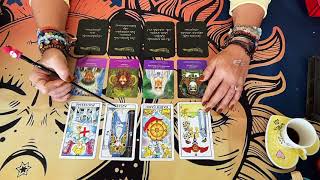 Aklımdaki Kalbimdeki Kişi Beni Seviyor mu? Unuttu mu? Tarot Açılımı