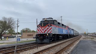 A few more cool clips of Metra 94 F59PH