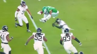 SAQUON BARKLEY INSANE PLAY BACKWARDS LEAP OVER JAGUARS DEFENDER! 🔥