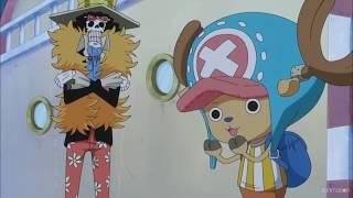 Chopper steals Brook's line | English Dub