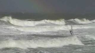 Norderney -  Windsurfer in Brandung vor Regenbogen -