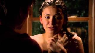 The Vampire Diaries 5x20 -  Damon saves Elena in the bath