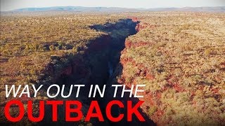 Collecting photo reference in the EPIC AUSTRALIAN OUTBACK - Vlog #2