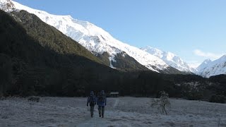 Hiking in Mount Aspiring National Park, Wanaka NZ