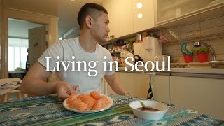 A DAY IN MY LIFE - What I eat in a day, minimalist training, cooking at home, playing futsal