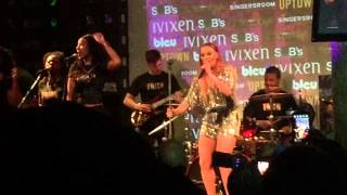 Faith Evans performs " You Gets No Love " at RnB Spotlight