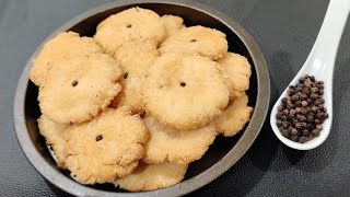 How to make Crispy Mathri | Punjabi Mathri Recipe by Pan to Platter