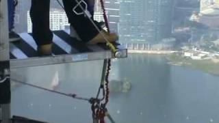 Bungee jumping-Macau Tower-2011-10-23　Jumper by H.M