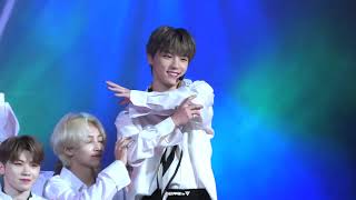 190629 파크콘서트 세븐틴 디노 우리의 새벽은 낮보다 뜨겁다 직캠 (SEVENTEEN DINO Our Dawn Is Hotter Than Day)