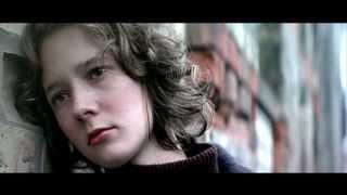 The Finn Brothers - Won't Give In