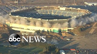 Demolition fails to bring down former home of Detroit Lions