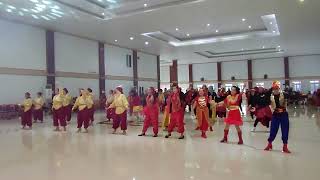 Evergreen line dance demo by komunitas LD Cilacap n Banyumas( gathering 1001 malam)