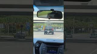 This happened today (8/22/23) in Jacksonville on Town Center Pkwy entering I-295. 😱