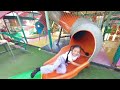 luna jugando en el parque de diversiones viralvideo parque jugando navidad divertido infantil