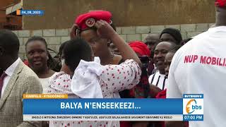 Balya N’enseekeezi… Kyagulanyi Alabuddwa ku Bantu Abamwegattako, Abamu Bajja lwa Bigendererwa Byabwe