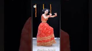 sabki Baaratein Aayi song dance cover 🌸 Bollywood dance 🌸 wedding dance 🌸 Badshah song 🌸 bride dance