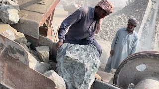 GIANT How to STONE 🪨 CRUSHER works? 💪 How to CRUSH ROCKS? ⚒️ Jaw Rock Crusher.