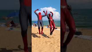 SPIDER-MAN AND DEADPOOL MAKE A SALTO #SHORTS