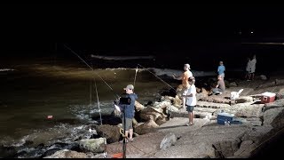 (S2 Ep147) Night Time Jetty Fishing, Freeport TX