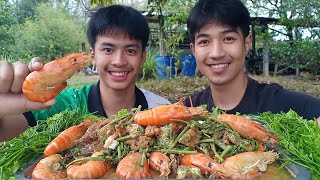 แกงส้มกุ้งแม่นํ้าผักกระเฉด มากินข้าวด้วยกันนะครับ.