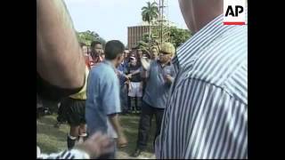 CUBA: HAVANA: MARADONA OPENS SOCCER MATCH