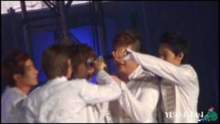 100814 [Super Show 3] Yesung 'bullied' by other members in Good Person