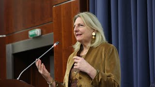 Vortrag von Karin Kneissl im MGIMO | Лекция Карин Кнайсль на немецком языке