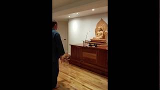 Chan Buddhism: An Explanation and Demonstration of Prostration Practice