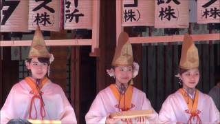 今宮戎神社　福娘さん達による餅まき　2017