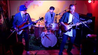 Funk à la Trio (岡田陽助 Gt./ 沖山優司 Ba./ 岡田一成 Dr.) Live streaming 2023.8.25