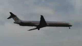 AA MD-83 landing on 24R at YUL