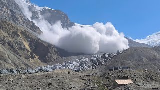 Pamir - Pik Komunisma, Pik Korzhenevskaya, Avalanches, 4K, 562951413