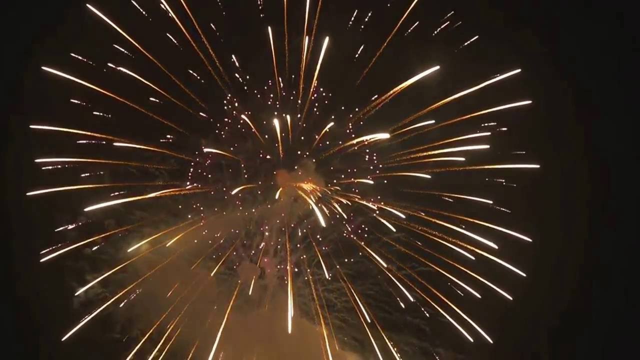 2014 Huge Fireworks - YouTube