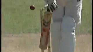 One of the worst umpiring error in the hostory of cricket.