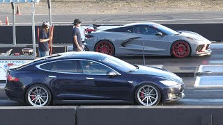 C8 Corvette vs Tesla model S - drag racing