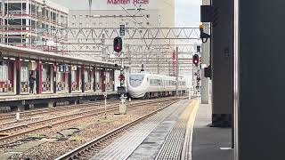 JR「金沢駅」4番線を発車する能登かがり火終わりの回送681系とサンダーバード12号[大阪]ゆき発車シーン