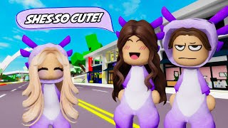 COPYING AVATARS AS A CUTE BABY IN ROBLOX BROOKHAVEN!