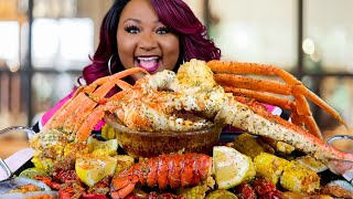 KING CRAB LEGS + LOBSTER TAILS + GREEN LIP MUSSELS , SEAFOOD BOIL MUKBANG